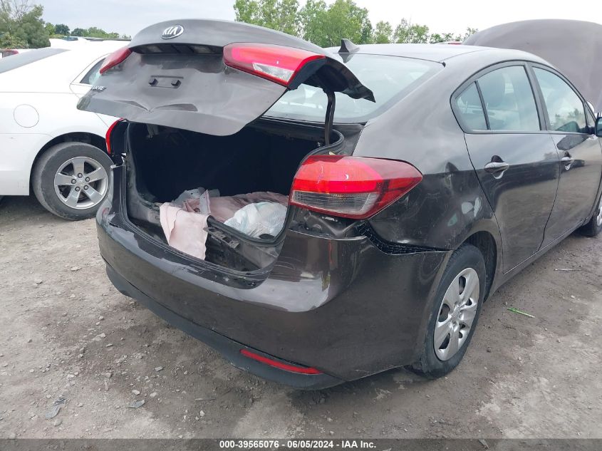 2017 Kia Forte Lx VIN: 3KPFK4A75HE043890 Lot: 39565076