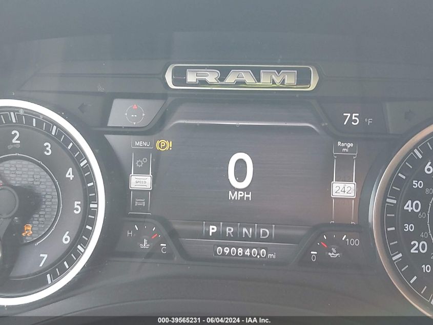 2019 Ram 1500 Big Horn/Lone Star Quad Cab 4X4 6'4 Box VIN: 1C6SRFBT9KN759221 Lot: 39565231