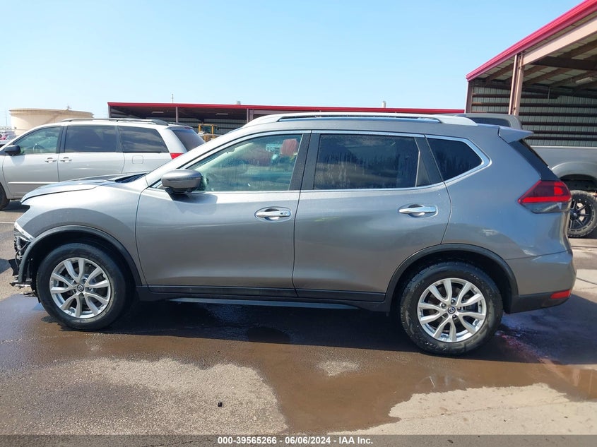 2018 Nissan Rogue Sv VIN: 5N1AT2MT1JC745587 Lot: 39565266