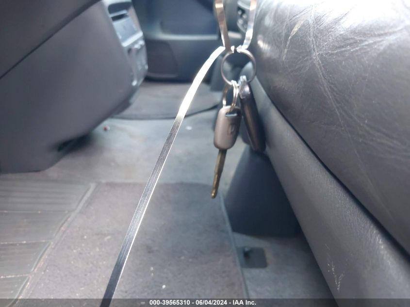 2005 Honda Odyssey Ex-L VIN: 5FNRL38705B005256 Lot: 39565310