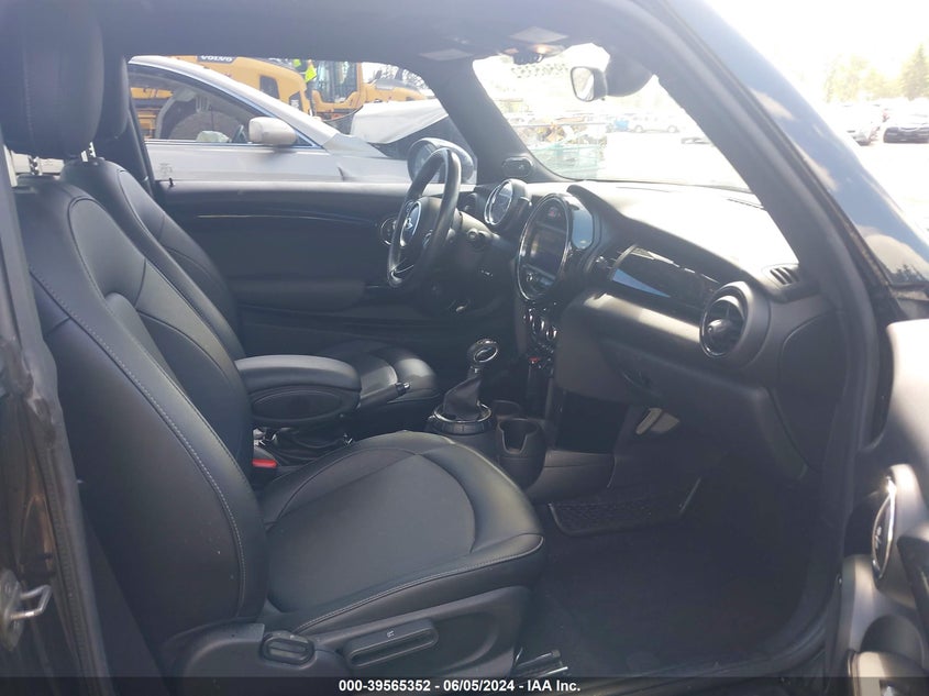 2015 Mini Hardtop Cooper VIN: WMWXM5C59F3A58509 Lot: 39565352