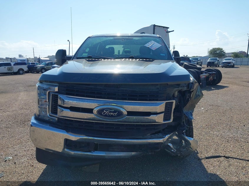 2019 Ford F-250 Xl VIN: 1FT7W2B68KED81581 Lot: 39565642
