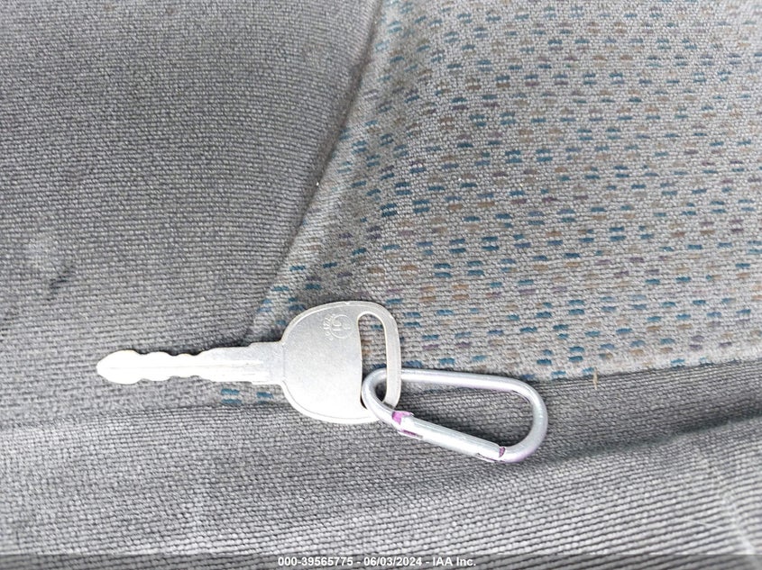 2005 Chevrolet Silverado 1500 Ls VIN: 2GCEK13T551117872 Lot: 39565775