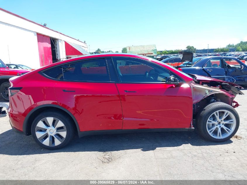 2024 Tesla Model Y Long Range Dual Motor All-Wheel Drive VIN: 7SAYGDEE3RF993747 Lot: 39565829