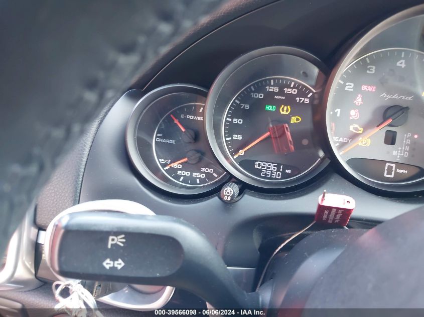 2012 Porsche Cayenne Hybrid S VIN: WP1AE2A2XCLA93788 Lot: 39566098