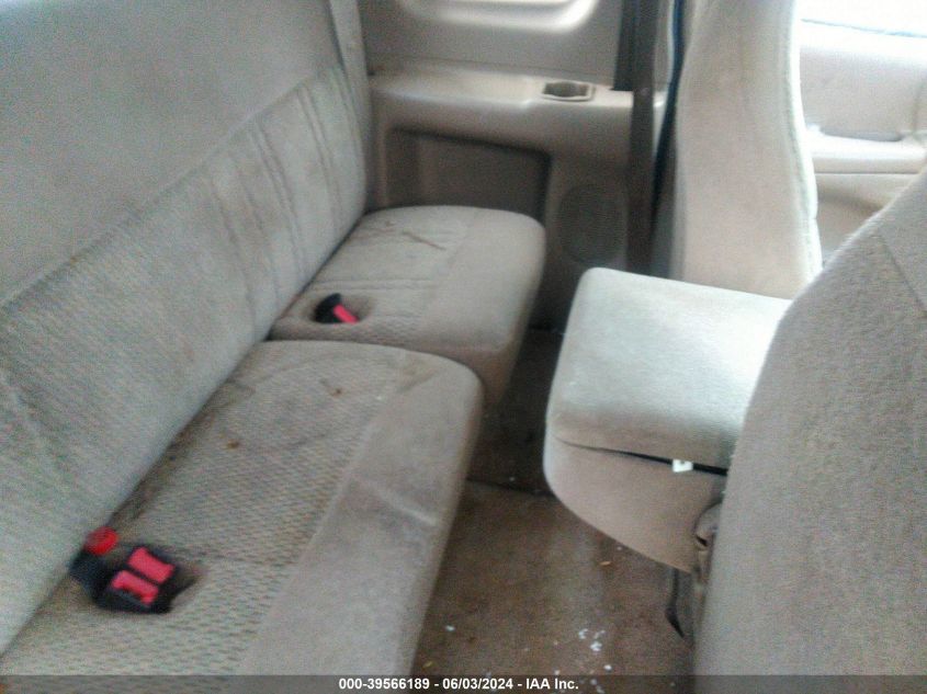 1998 Ford F-150 Standard/Xl/Xlt VIN: 1FTDX1724WNA05207 Lot: 39566189