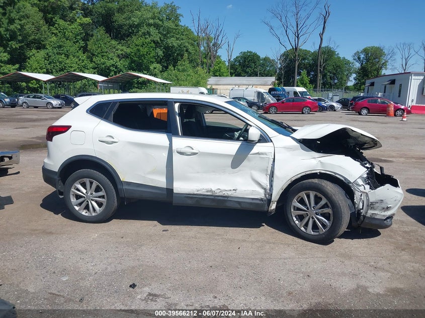2017 Nissan Rogue Sport S VIN: JN1BJ1CR0HW130894 Lot: 39566212