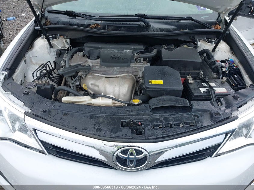 2014 Toyota Camry Le VIN: 4T4BF1FK5ER424930 Lot: 39566319