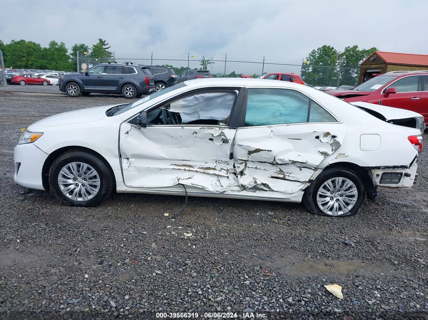 2014 Toyota Camry Le VIN: 4T4BF1FK5ER424930 Lot: 39566319