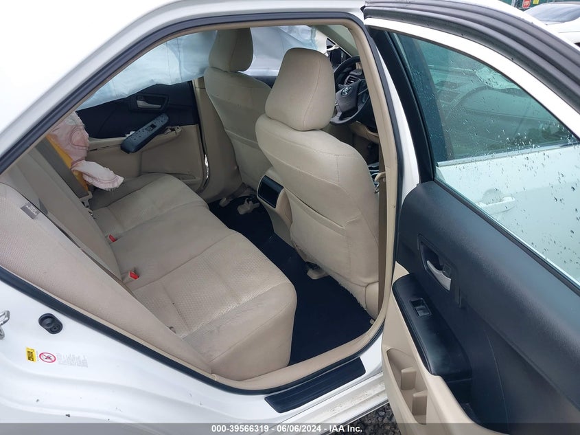 2014 Toyota Camry Le VIN: 4T4BF1FK5ER424930 Lot: 39566319