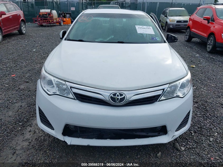2014 Toyota Camry Le VIN: 4T4BF1FK5ER424930 Lot: 39566319