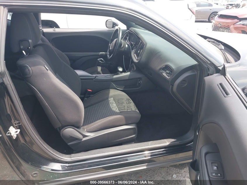 VIN 2C3CDZAG8HH600004 2017 DODGE CHALLENGER SXT