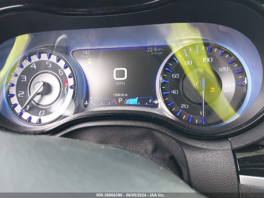 2017 Chrysler 300 300S VIN: 2C3CCABG4HH663202 Lot: 39566390