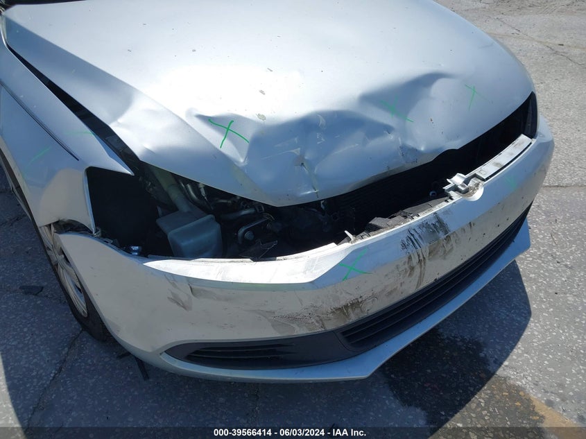 2014 Volkswagen Jetta 2.0L S VIN: 3VW2K7AJ9EM430520 Lot: 39566414