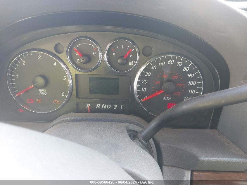 2004 Ford Freestar Limited VIN: 2FMZA58284BB29384 Lot: 39566428