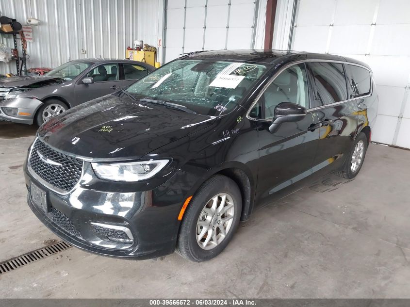 2023 Chrysler Pacifica Touring L VIN: 2C4RC1BG5PR624424 Lot: 39566572