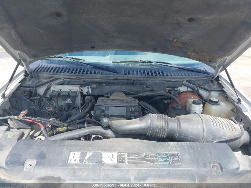 2005 Ford Expedition Nbx/Xlt VIN: 1FMPU16525LA57989 Lot: 39566593