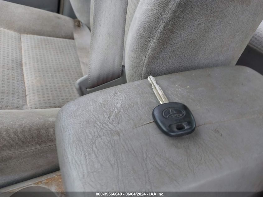 2005 Toyota Corolla Ce VIN: 2T1BR32E15C501081 Lot: 39566640