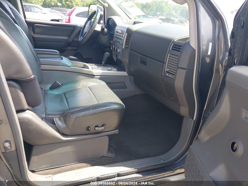 2005 Nissan Titan Le VIN: 1N6AA07B95N559563 Lot: 39566682