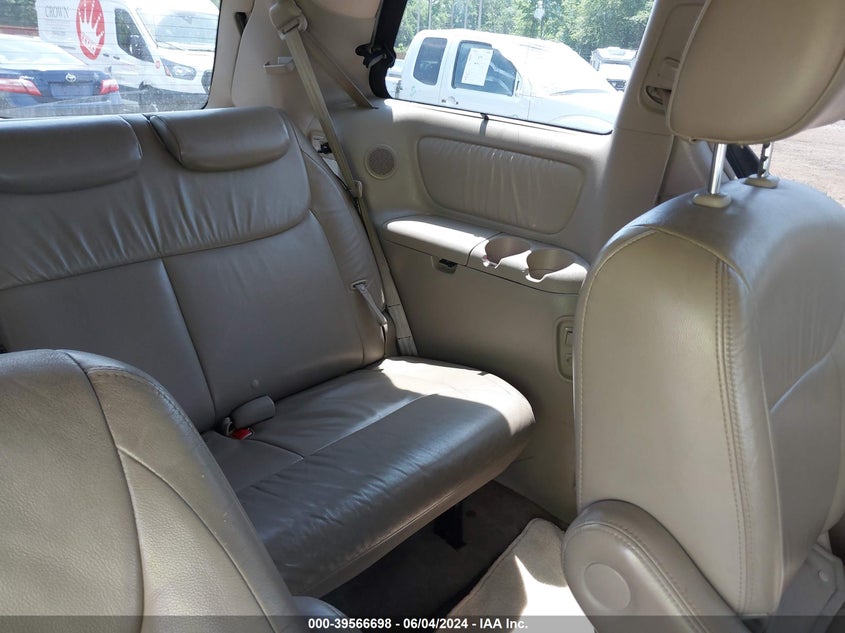 2010 Toyota Sienna Xle VIN: 5TDYK4CC5AS307799 Lot: 39566698