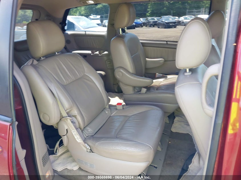 2010 Toyota Sienna Xle VIN: 5TDYK4CC5AS307799 Lot: 39566698