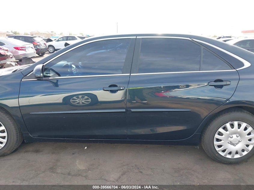 2016 Toyota Camry Le VIN: 4T1BF1FK7GU529403 Lot: 39566704