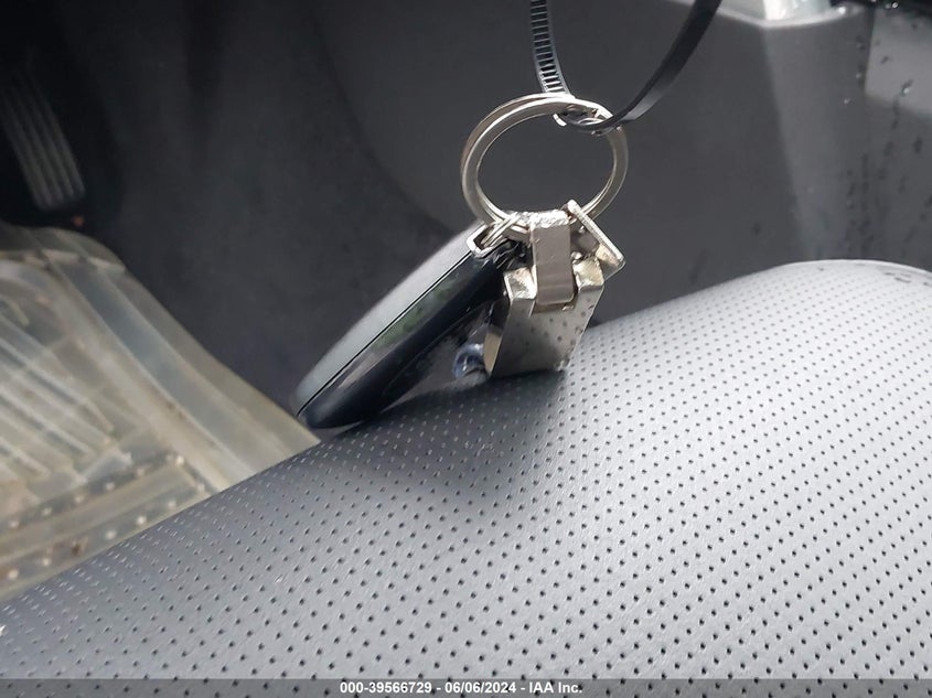 2017 LAND ROVER DISCOVERY HSE - SALRRBBV8HA038124