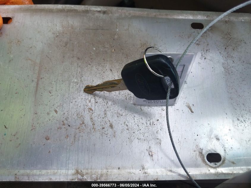 2001 Ford F-150 Lariat/Xl/Xlt VIN: 1FTRX17W21NB12421 Lot: 39566773