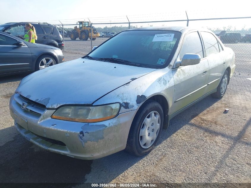 2000 Honda Accord 2.3 Lx VIN: 1HGCG5644YA146912 Lot: 39567068