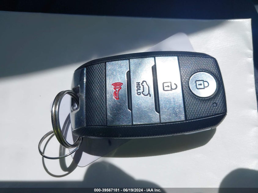 2019 Kia Sorento 3.3L Ex VIN: 5XYPH4A50KG476092 Lot: 39567181