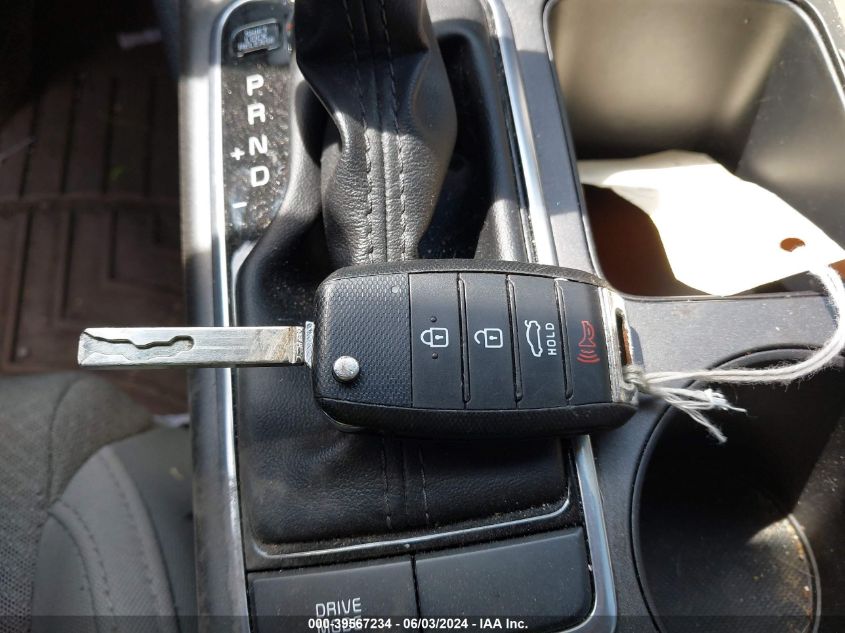 2017 Kia Optima Lx VIN: 5XXGT4L35HG153003 Lot: 39567234