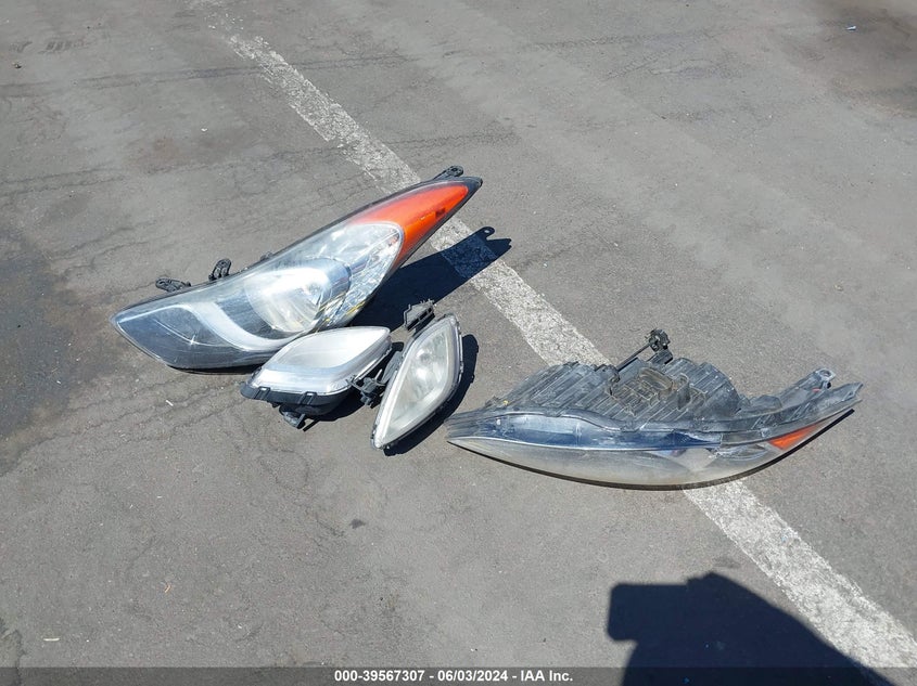 2012 Hyundai Elantra Gls (Ulsan Plant) VIN: KMHDH4AE0CU327468 Lot: 39567307