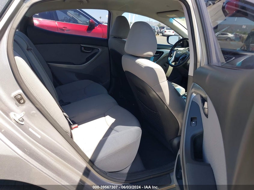 2012 Hyundai Elantra Gls (Ulsan Plant) VIN: KMHDH4AE0CU327468 Lot: 39567307