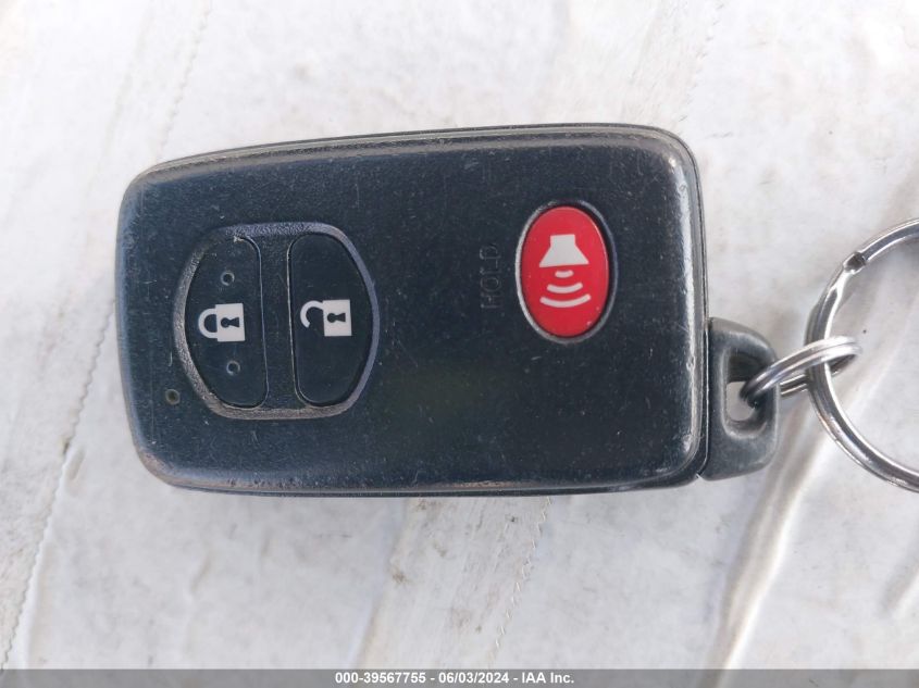 2013 Toyota Prius Two VIN: JTDKN3DU8D5592135 Lot: 39567755