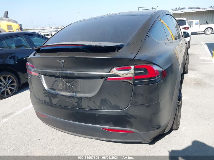 2018 Tesla Model X 100D/75D/P100D VIN: 5YJXCBE27JF135684 Lot: 39567809