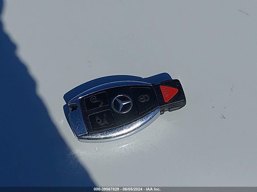 2014 Mercedes-Benz C 250 VIN: WDDGJ4HB2EG256881 Lot: 39567829