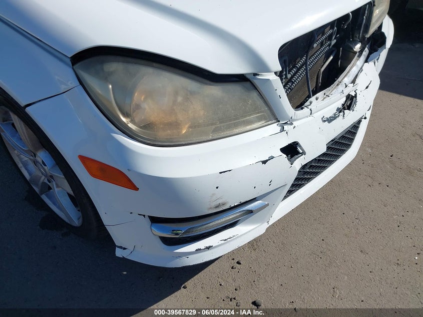 2014 Mercedes-Benz C 250 VIN: WDDGJ4HB2EG256881 Lot: 39567829