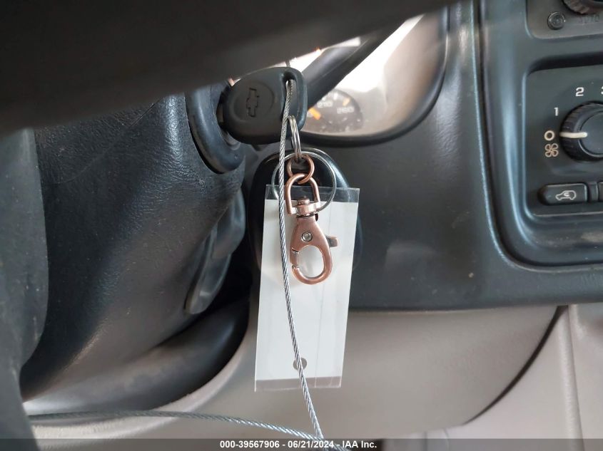 2005 Chevrolet Tahoe Ls VIN: 1GNEC13T85R137805 Lot: 39567906