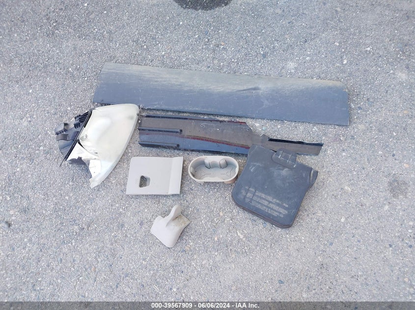 2014 Ford Escape Titanium VIN: 1FMCU9J90EUB01974 Lot: 39567909