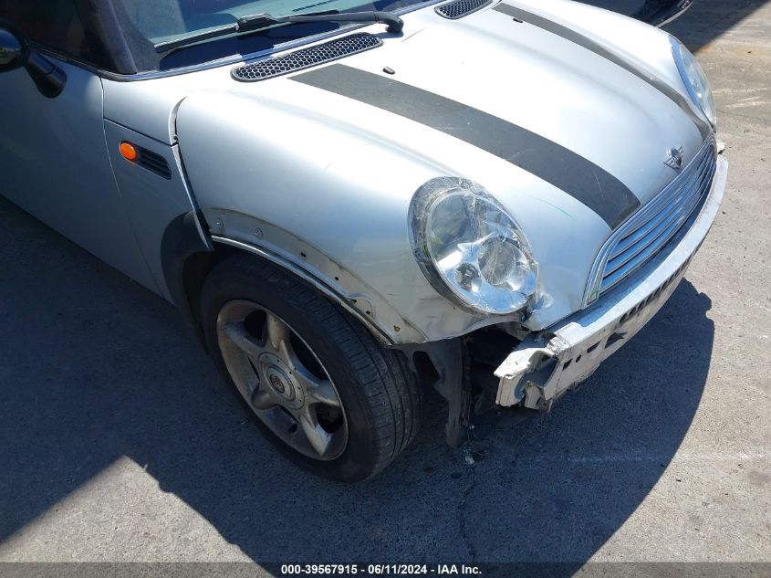 2004 Mini Cooper VIN: WMWRC334X4TJ58510 Lot: 39567915