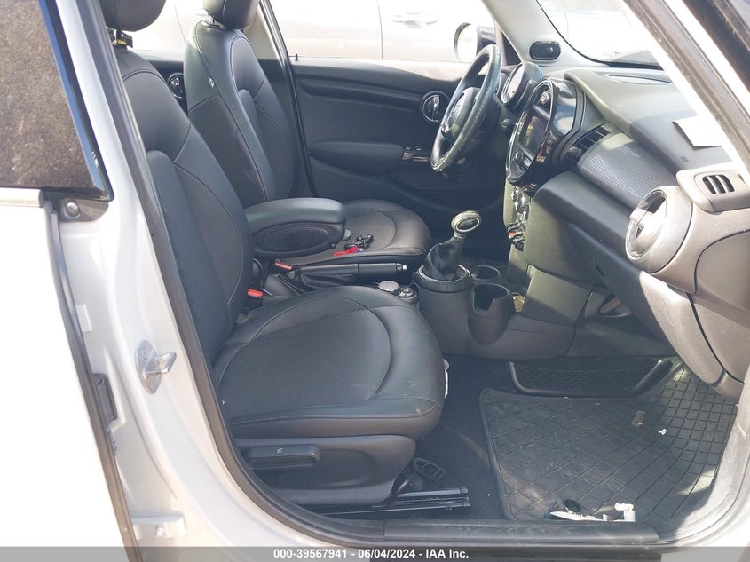 2015 Mini Hardtop Cooper VIN: WMWXS5C5XFT827389 Lot: 39567941