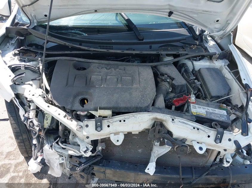 VIN 2T1BURHE9KC137111 2019 TOYOTA COROLLA LE