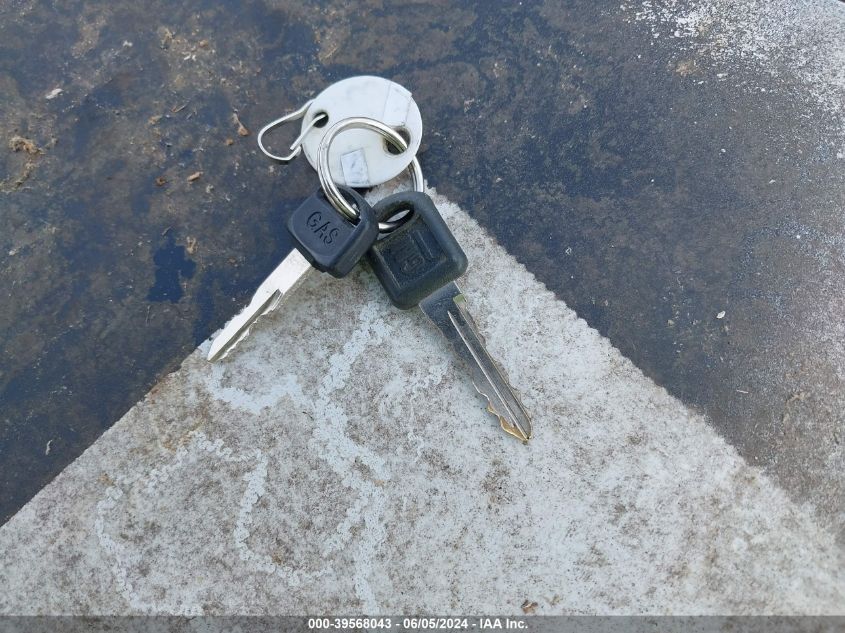 1999 Chevrolet Astro VIN: 1GCDM19W9XB120851 Lot: 39568043