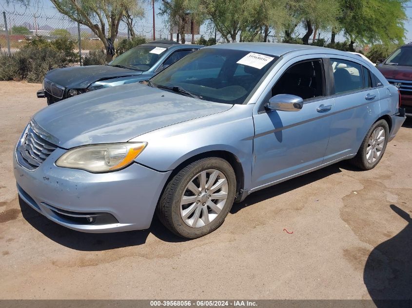 2013 Chrysler 200 Limited VIN: 1C3CCBCG1DN556226 Lot: 39568056