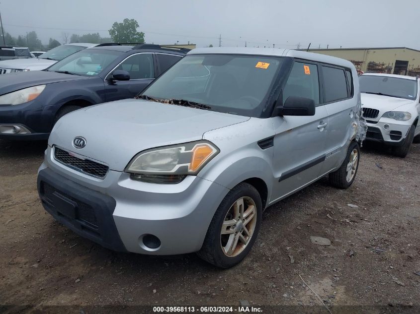 2011 Kia Soul + VIN: KNDJT2A27B7706108 Lot: 39568113