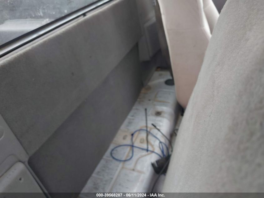 1999 Ford Ranger Xl/Xlt VIN: 1FTYR10V8XUB37619 Lot: 39568287