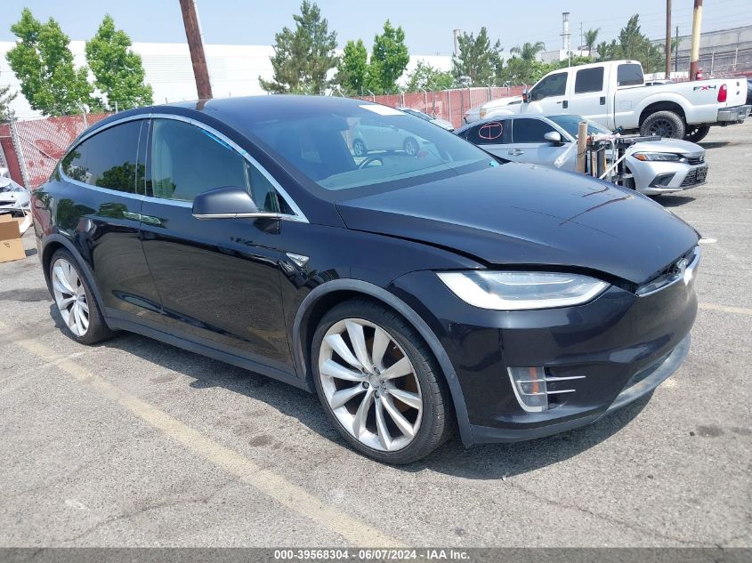 2016 Tesla Model X 60D/70D/75D/90D/P100D VIN: 5YJXCBE27GF005526 Lot: 39568304