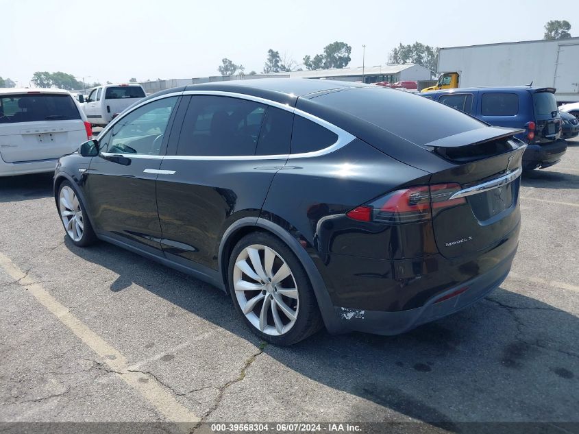 2016 Tesla Model X 60D/70D/75D/90D/P100D VIN: 5YJXCBE27GF005526 Lot: 39568304