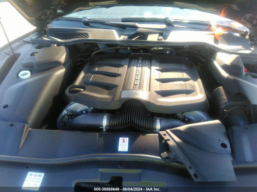 2017 Porsche Cayenne S VIN: WP1AB2A20HLA52411 Lot: 39568649