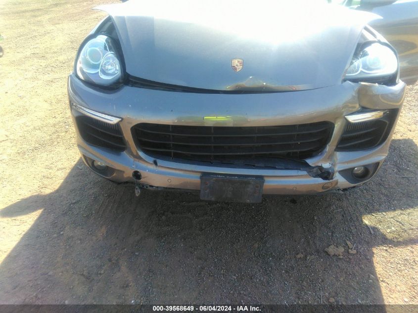 2017 Porsche Cayenne S VIN: WP1AB2A20HLA52411 Lot: 39568649